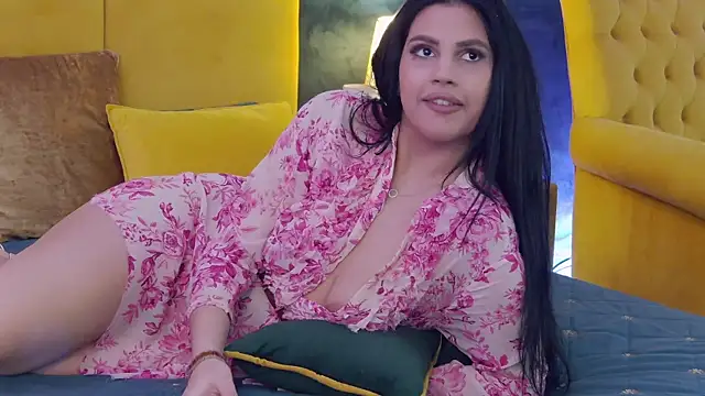 GiuliaHarvey online show from March 7, 7:38 pm