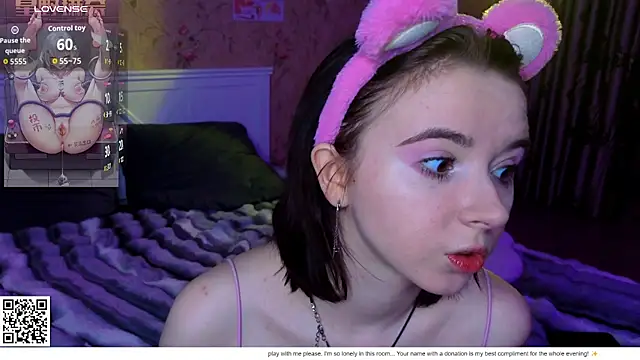 Nora Failure online show from March 10, 7:40 pm