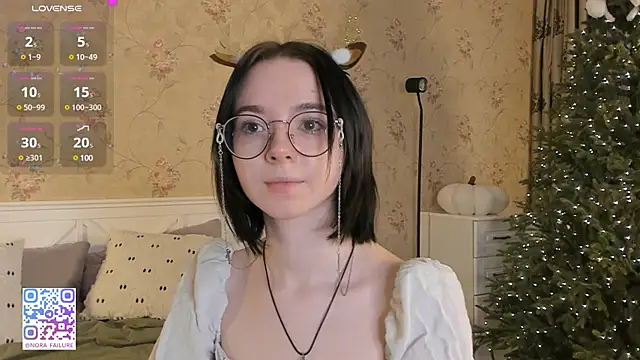 Nora Failure online show from December 25, 8:07 am