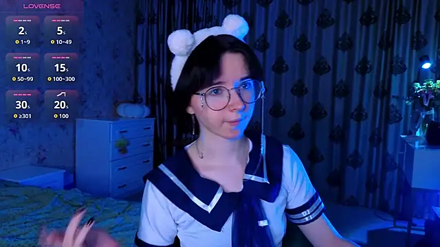 Nora Failure online show from November 6, 1:37 pm