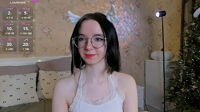 Nora Failure online show from December 28, 3:58 am