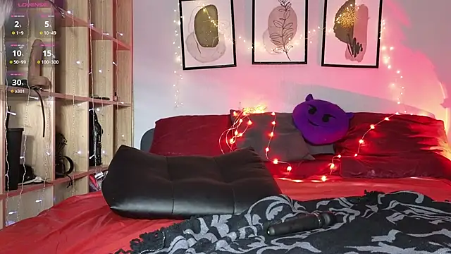 Snapshot of Devil_s_bride chatting on September 27, 3:51 pm Devil s bride online show from September 27, 3:51 pm