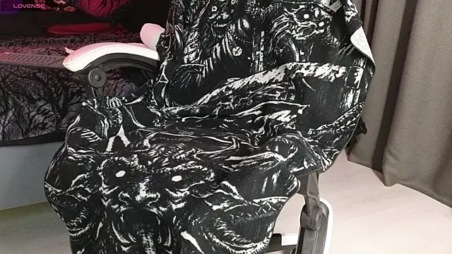 Devil s bride online show from May 15, 4:38 pm