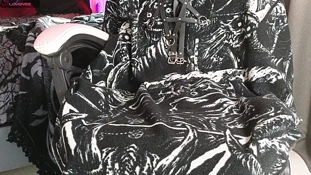 Devil s bride online show from May 11, 4:04 pm