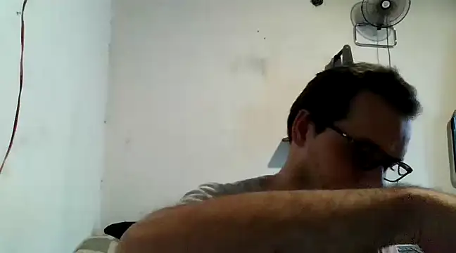 Snapshot of Lolosalvage83 chatting on December 14, 4:08 pm Lolosalvage83 online show from December 14, 4:08 pm