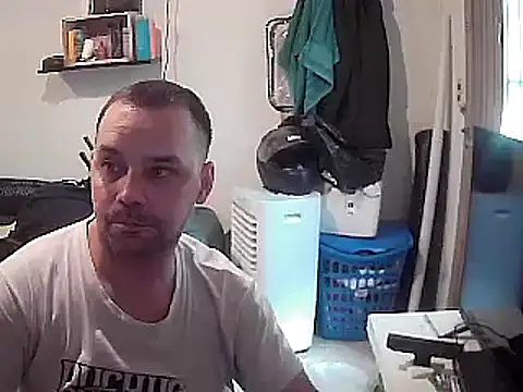 Snapshot of Lolosalvage83 chatting on January 11, 5:51 pm Lolosalvage83 online show from January 11, 5:51 pm