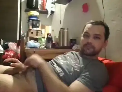 Snapshot of Lolosalvage83 chatting on February 22, 9:45 am Lolosalvage83 online show from February 22, 9:45 am