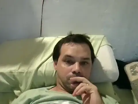 Snapshot of Lolosalvage83 chatting on January 1, 10:54 am Lolosalvage83 online show from January 1, 10:54 am