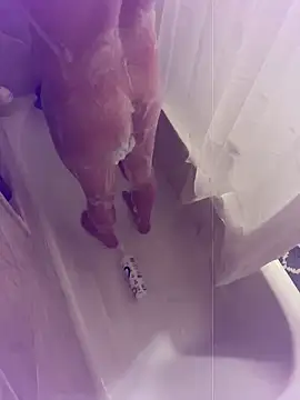 twentywithafelonyy online show from December 16, 7:04 am