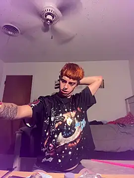 twentywithafelonyy online show from October 13, 6:15 am