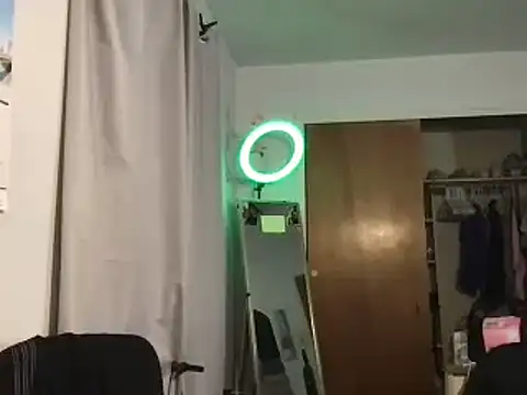 twentywithafelonyy online show from December 29, 11:18 am