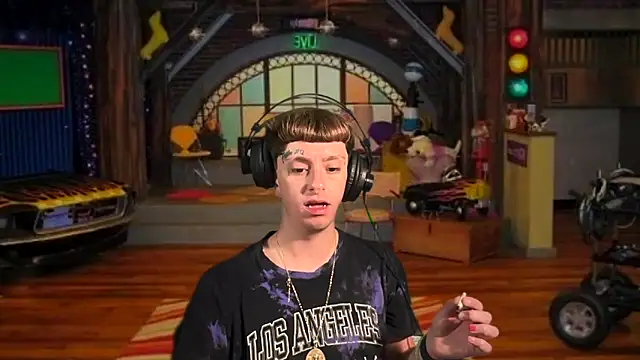 twentywithafelonyy online show from September 22, 1:11 am