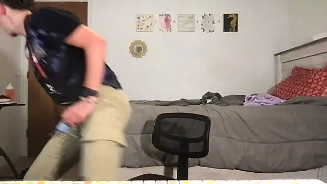 twentywithafelonyy online show from September 25, 7:25 am