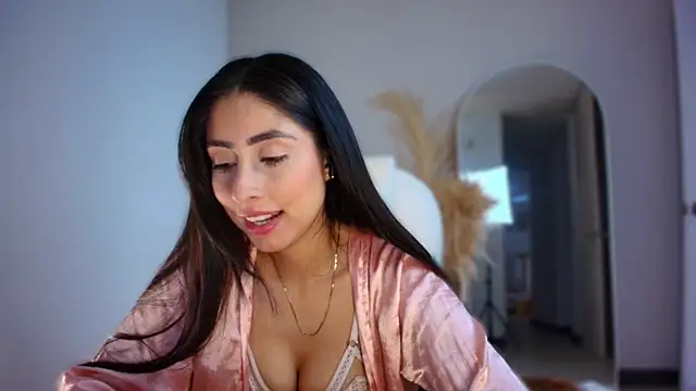 auroracaruso11 online show from November 21, 9:36 pm