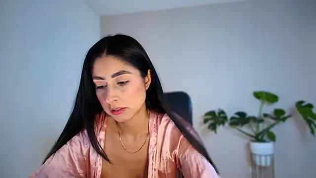 auroracaruso11 online show from February 24, 3:57 pm