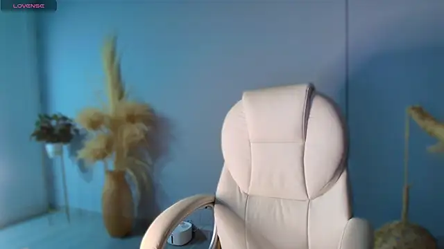 Snapshot of auroracaruso11 chatting on January 24, 1:03 am auroracaruso11 online show from January 24, 1:03 am