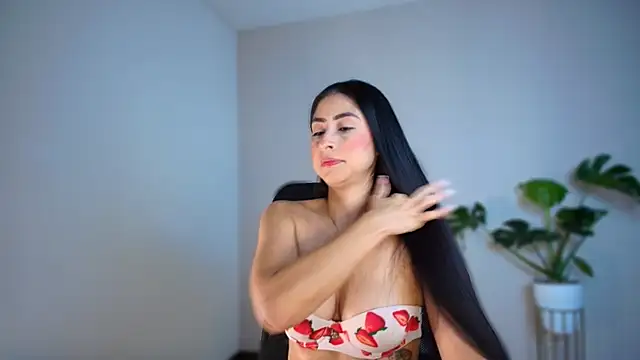 auroracaruso11 online show from February 6, 12:12 pm