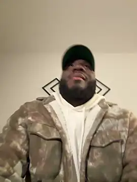 Snapshot of Stayinalive1992 chatting on January 18, 2:15 am Stayinalive1992 online show from January 18, 2:15 am