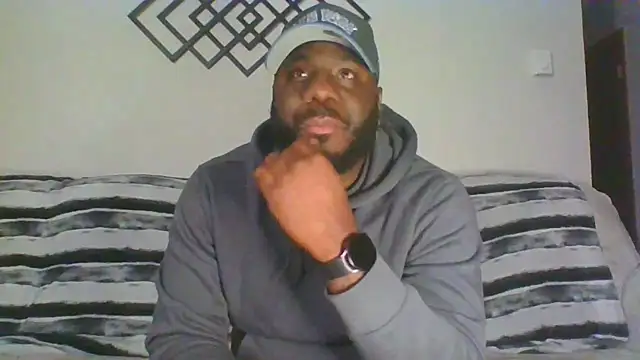 Snapshot of Stayinalive1992 chatting on December 17, 2:49 am Stayinalive1992 online show from December 17, 2:49 am