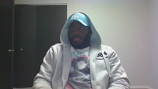 Snapshot of Stayinalive1992 chatting on March 17, 2:36 am Stayinalive1992 online show from March 17, 2:36 am