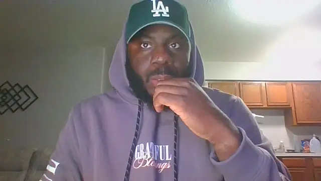 Stayinalive1992 online show from October 28, 1:17 am