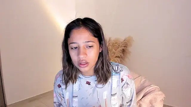 Snapshot of amelie_murphy_ chatting on November 20, 1:23 pm amelie murphy online show from November 20, 1:23 pm