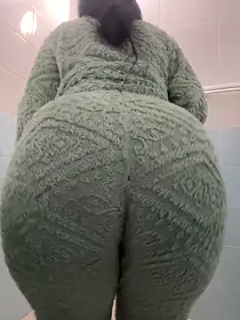 Layla-daloua online show from February 13, 11:16 pm