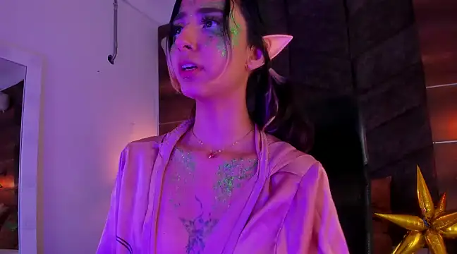 ParisFox  online show from March 18, 11:09 pm