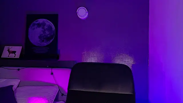 ParisFox  online show from January 6, 8:02 pm