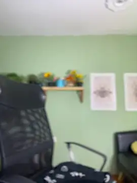 Snapshot of Liittleluaa_ chatting on September 20, 1:27 pm Liittleluaa online show from September 20, 1:27 pm