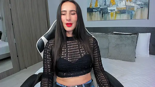 SaraGomez1 online show from May 18, 12:32 pm