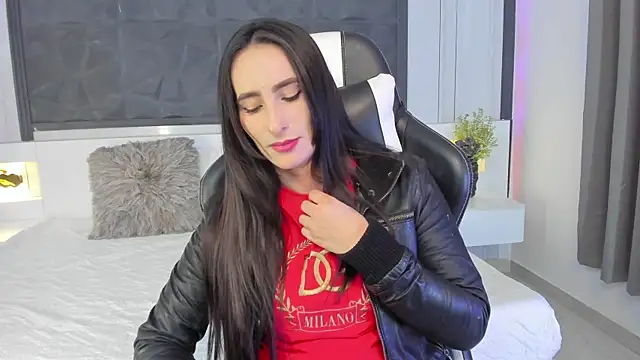 SaraGomez1 online show from January 5, 5:27 pm