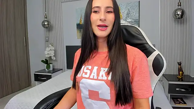 SaraGomez1 online show from May 19, 12:56 pm