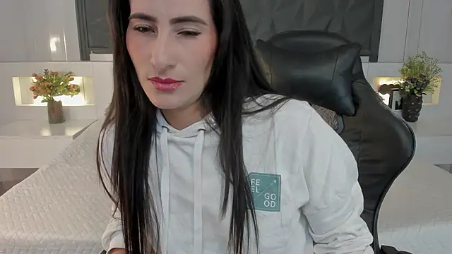 SaraGomez1 online show from February 16, 12:15 pm