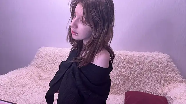 moundliicht1 online show from March 5, 7:43 pm