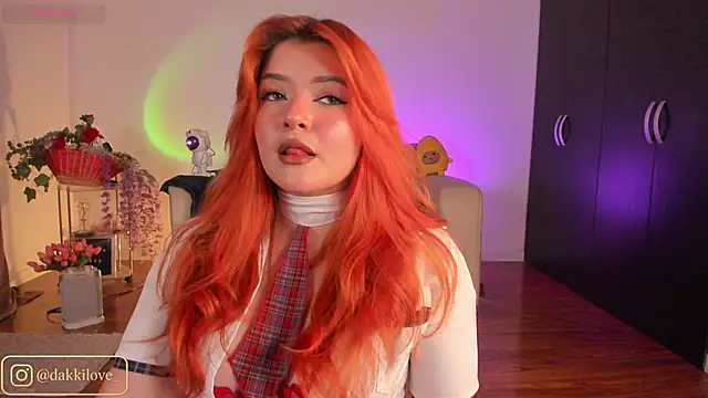 Snapshot of DAKOTA_LOVEE chatting on May 26, 3:59 am DAKOTA LOVEE online show from May 26, 3:59 am
