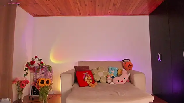 Snapshot of DAKOTA_LOVEE chatting on October 5, 5:09 am DAKOTA LOVEE online show from October 5, 5:09 am