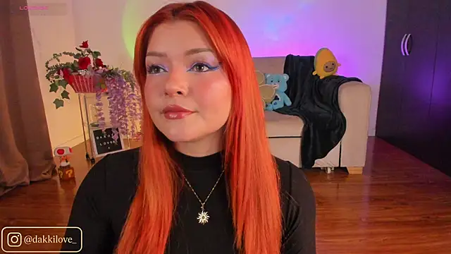 Snapshot of DAKOTA_LOVEE chatting on April 23, 11:50 pm DAKOTA LOVEE online show from April 23, 11:50 pm