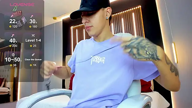 Lobo 17  online show from February 14, 3:40 am