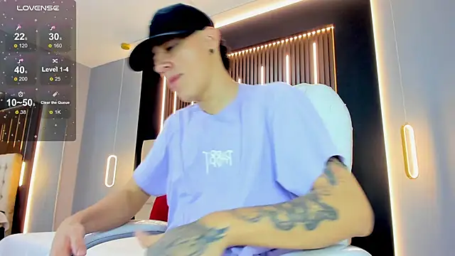 Lobo 17  online show from March 3, 3:46 am