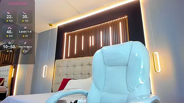 Lobo 17  online show from March 18, 4:15 am