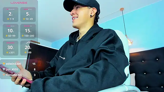 Lobo 17  online show from November 1, 3:46 am