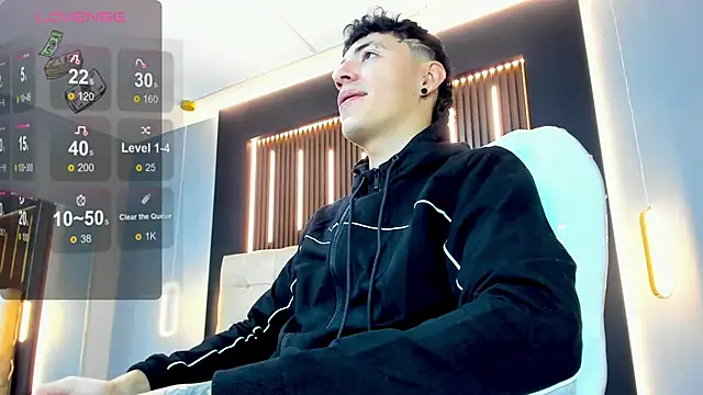 Lobo 17  online show from February 26, 3:39 am