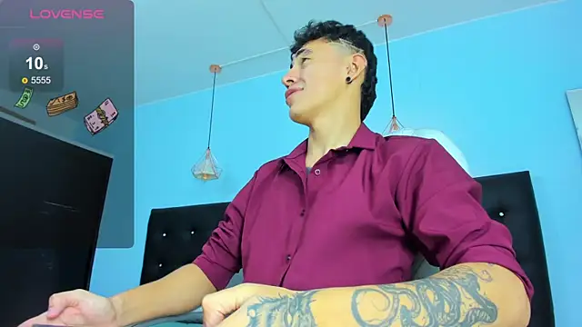 Lobo 17  online show from December 21, 1:52 am