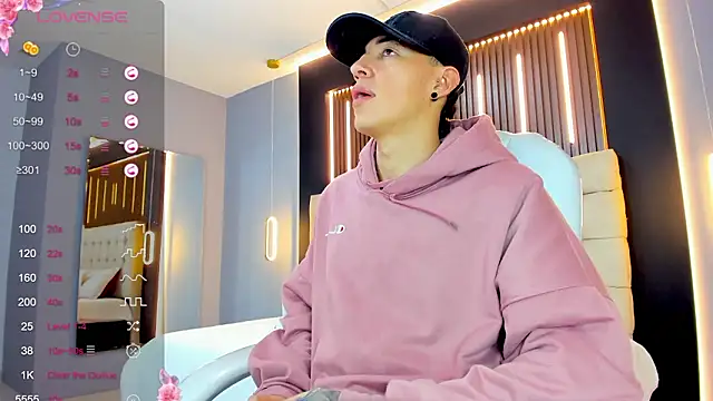 Lobo 17  online show from February 6, 3:35 am