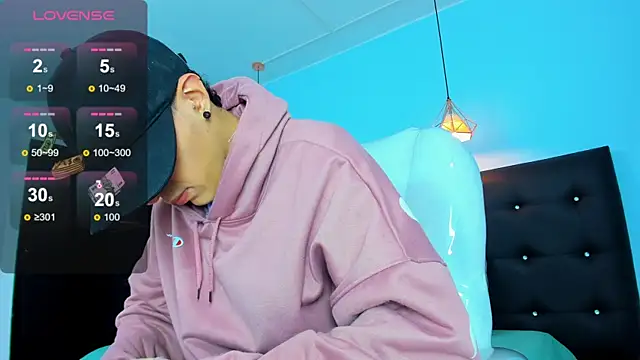 Lobo 17  online show from January 11, 3:24 am