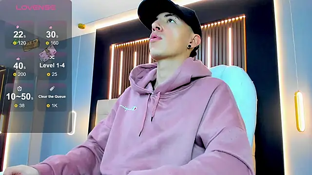 Lobo 17  online show from February 28, 3:39 am