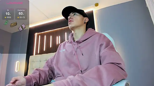 Lobo 17  online show from April 1, 3:41 am