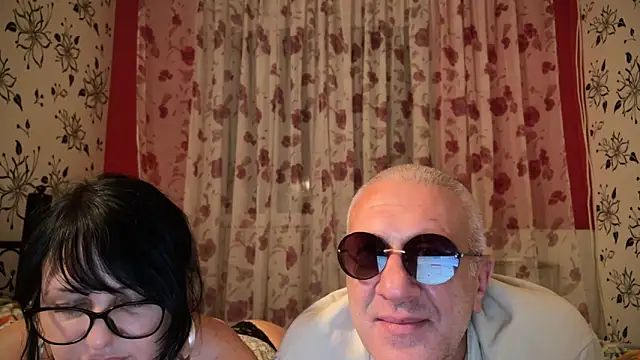 Snapshot of StellarTeam chatting on December 19, 11:46 pm StellarTeam online show from December 19, 11:46 pm