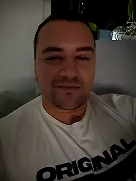 Snapshot of KarlosCarutox chatting on October 9, 4:29 pm KarlosCarutox online show from October 9, 4:29 pm